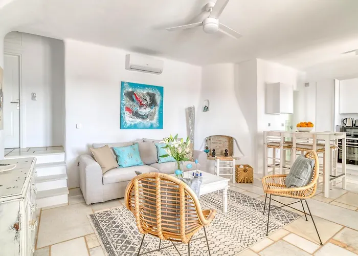 别墅 Lofos - Sea View And Jacuzzi Near Parikia *