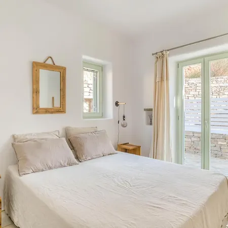 Lofos - Sea View And Jacuzzi Near Parikia Villa