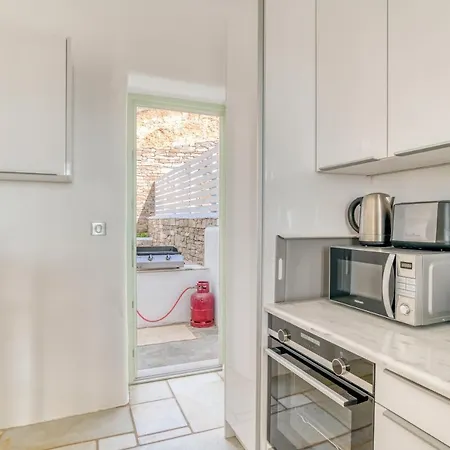 Villa Lofos - Sea View And Jacuzzi Near Parikia